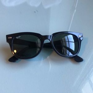 Ray bans meteor black sunglasses